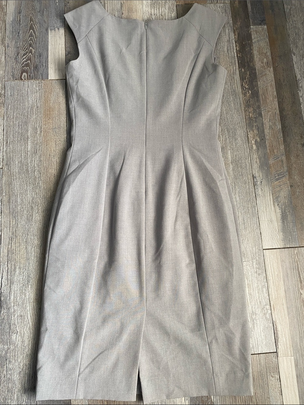 Calvin Klein Light Gray Cap-Sleeve Midi Sheath Dress with pockets - Picture 3 of 13
